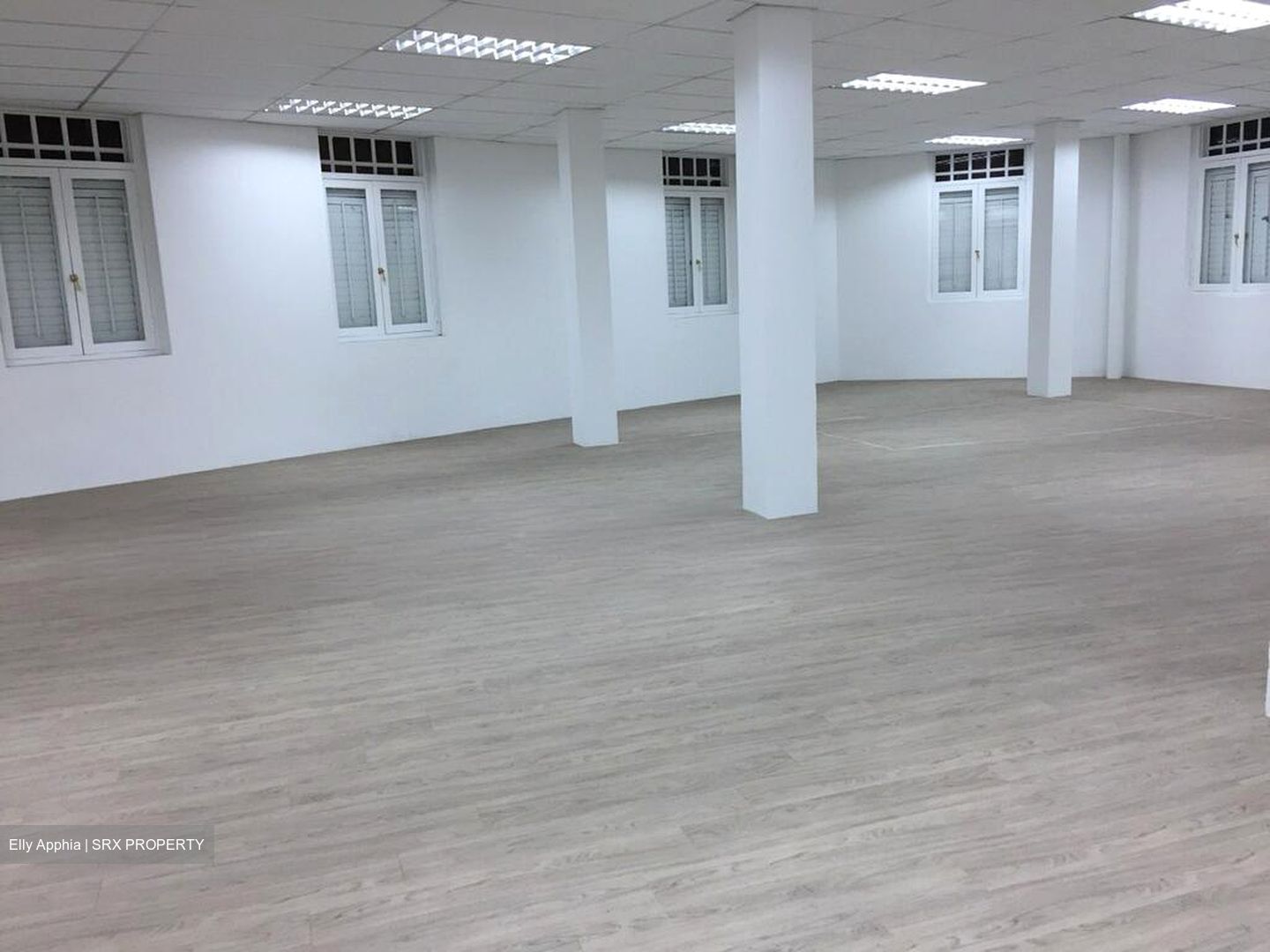 The Office Chamber (D8), Office #509806281